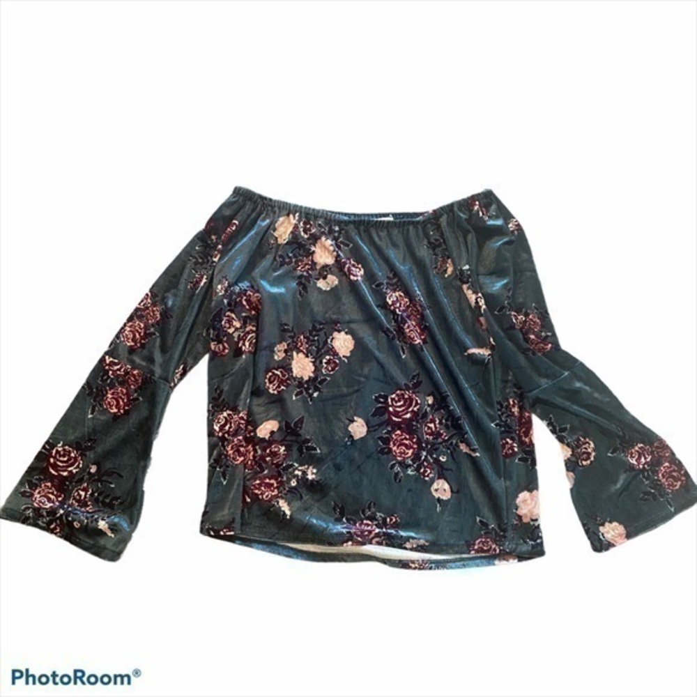 It’s our time off the shoulder floral velvet shirt